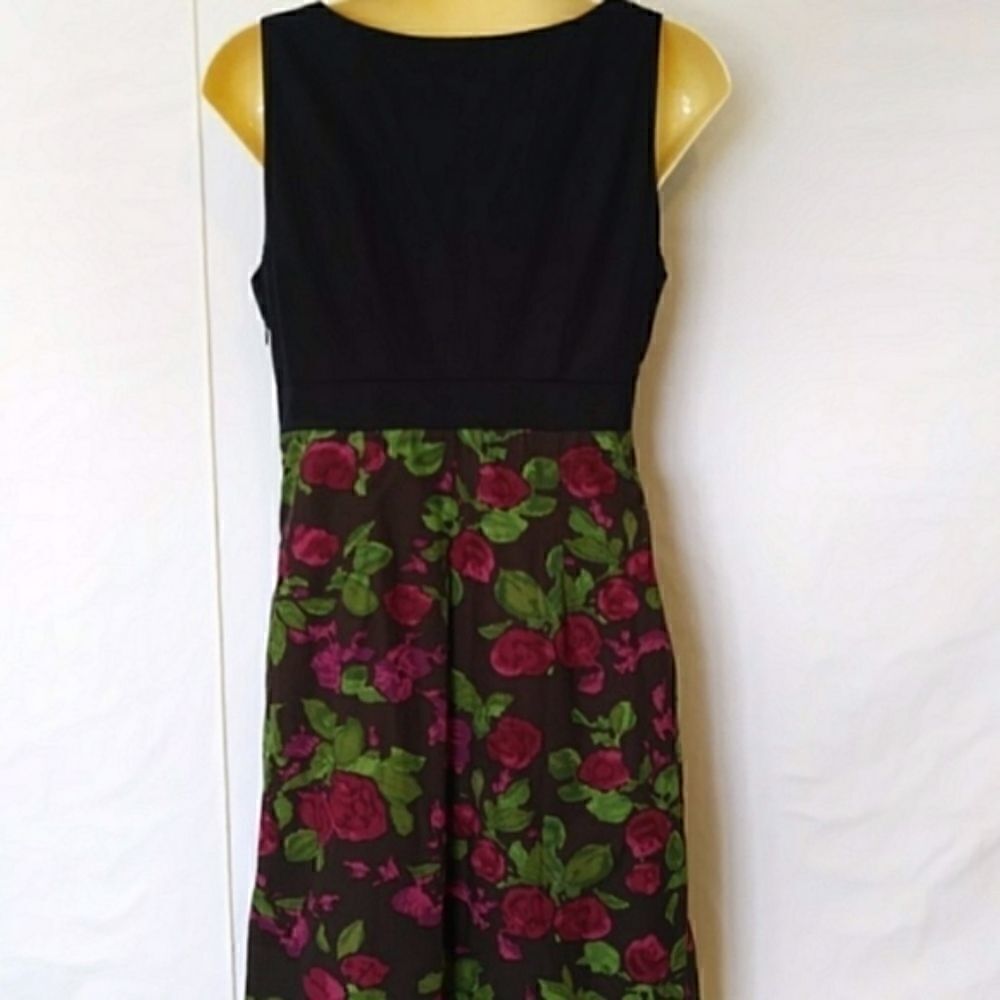 ANTHROPOLOGIE DRESS PURPLE ROSES "DINNER FOR 2" EXCELLENT CONDITION SZ 4 - Picture 4 of 7